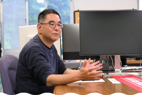研究活動について説明する藤倉センター長